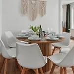 Moderne Ambient Direkt In Der Luebecker Altstadt 吕贝克
