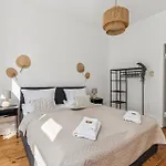Moderne Ambient Direkt In Der Luebecker Altstadt