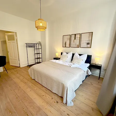 Moderne Ambient Direkt In Der Luebecker Altstadt *